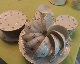 Bone china dinner set.