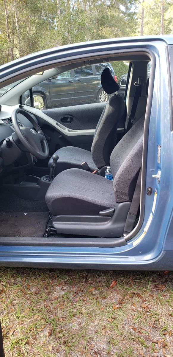 Simple Living Estate Sale! in Gainesville, FL starts on 12/8/2023