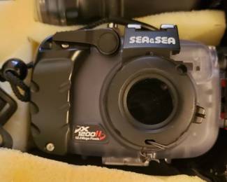 Sea&Sea underwater camera with accessories!
