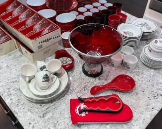 Complete sets of dishes and crystal Wateford crystal