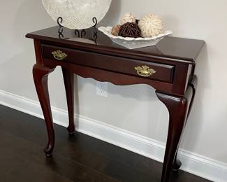 Bombay Company side table