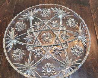 Vintage pressed.glass serving plate