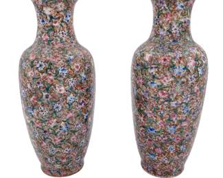 (2) Qing Dynasty Mille Fleur Porcelain Flower Vases