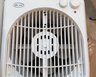 Additional view of top of humidifier ~