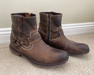 Roan Mens Boots, Size 9.5,  was $40, NOW $28