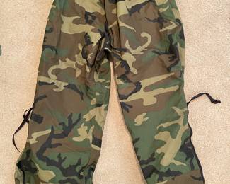 US Military Camouflage, Medium Men's, Inseam 29.5"-32.5", Waist 31" to 35",  $35