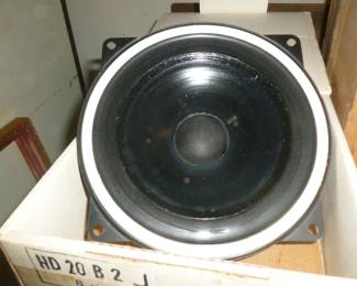 another pair of speakers without a name..also never used