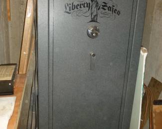This was a gun safe but now has shelves. It can be sold but not picked up until client leaves town in about 10 days after sale