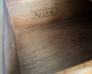 50	$450 	
Kling Colonial 5 pieces real wood dresser 72x20x33
2 side tables 22x18x25 with 1 drawer									
tall chest 49Hx38Wx20D									
Mirror 47Hx26W