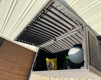 7	$50 	
Storage chest 3'x28x24	