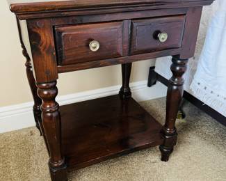 50	$450 	
Kling Colonial 5 pieces real wood dresser 72x20x33
2 side tables 22x18x25 with 1 drawer									
tall chest 49Hx38Wx20D									
Mirror 47Hx26W