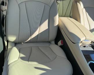 2019 Buick Envision - 14000 miles - Nearly new condition - original price $33K. 2.5L DOHC 4 cylinder. Front wheel drive. gasoline. power seat. navigation. Buick infotainment system Apple car play/ Android auto. Leather interior. Floor protection mats. Non smoker. Silents bids start at $20K. Bids closes Monday dec 11 at noon. clear title. 