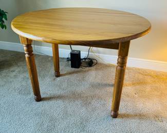 28	$225 	
Pine table 42Wx42Wx30H	
