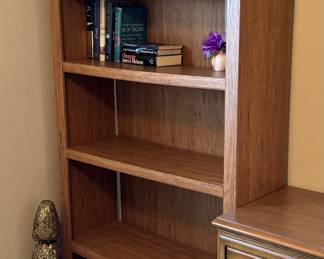39	$75 	
Veneer bookcase 72x36x13 5 shelves 