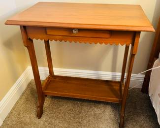 44	$100 	
Rustic cottage side table 26Wx16Dx27H