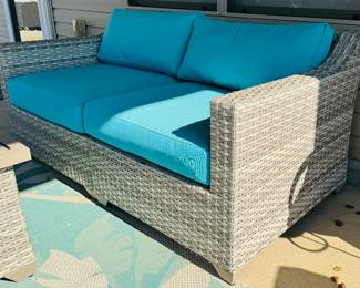 4	$275 
Outdoor sofa 35Dx64Lx29T with coffee table storage 2x2x18H  									
Rug Monaco 5'3""x7'6"" indoor outdoor Coastal Flora		