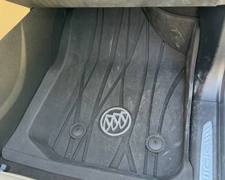 2019 Buick Envision - 14000 miles - Nearly new condition - original price $33K. 2.5L DOHC 4 cylinder. Front wheel drive. gasoline. power seat. navigation. Buick infotainment system Apple car play/ Android auto. Leather interior. Floor protection mats. Non smoker. Silents bids start at $20K. Bids closes Monday dec 11 at noon. clear title. 