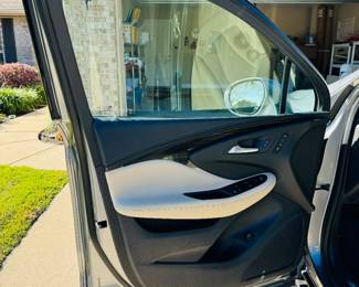 2019 Buick Envision - 14000 miles - Nearly new condition - original price $33K. 2.5L DOHC 4 cylinder. Front wheel drive. gasoline. power seat. navigation. Buick infotainment system Apple car play/ Android auto. Leather interior. Floor protection mats. Non smoker. Silents bids start at $20K. Bids closes Monday dec 11 at noon. clear title. 