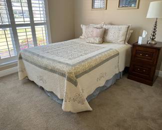 33	$60 	
Home classics embroidered coverlet with 6 pillows & bed skirt 	