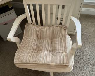 24	$295 	
Pottery barn corner white desk with swivel chair 	63x63x23Dx29H	