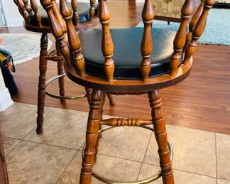 22	$100 	
Pair of pub style barstools 19Wx18Dx42H to the top $100swivel	