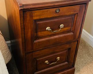 31	$120 	
File cabinet wood / night chest 19Wx22Dx30H	