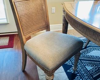 1	$1,075
Havertys dining table 66""L & 20"" leave & 6 chairs
Havertys china cabinet 82x52x19	