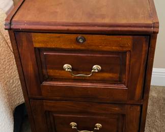 31	$120 	
File cabinet wood / night chest 19Wx22Dx30H	