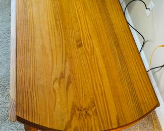 28	$225 	
Pine table 42Wx42Wx30H	