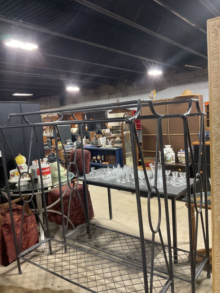 DIAMOND ESTATE SALES With ANTIQUES in Kansas City, MO starts on 11/30/2023