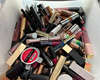 100's and 100's (over 1,000) Top of the Line Cosmetics in New or Like New Condition including: Lipsticks, Eye Shadows, Lip Glosses, Lotions, Perfumes, Hair Products, the list goes on and on!!! A great way to pick up these Christmas Gifts and Personal Use items!