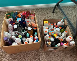 100's and 100's (over 1,000) Top of the Line Cosmetics in New or Like New Condition including: Lipsticks, Eye Shadows, Lip Glosses, Lotions, Perfumes, Hair Products, the list goes on and on!!! A great way to pick up these Christmas Gifts and Personal Use items!