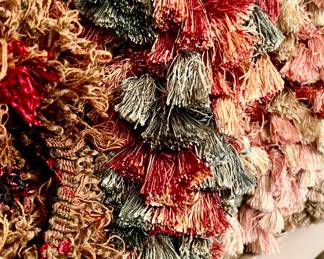 LARGE VARIETY OF COLORS