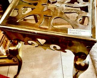 BRASS FOOTMAN FOR WARMING YOUR TEA KETTLE.  REPURPOSE FOR GREAT DECOR, A SMALL TABLE, ETC.  LOVE THE CUT-OUTS.