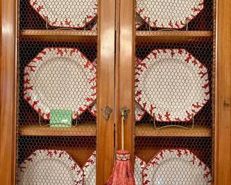 LOVE THE CHICKEN WIRE!