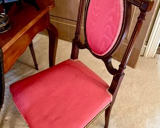 PRETTY FRENCH CHAIRS.
