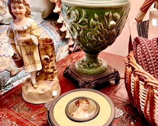 I LOVE THIS CELADON LAMP!