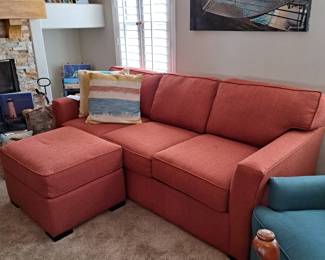 Living Spaces Couch & ottomen