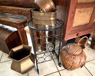Metal/Glasd Wine Table - Brass - Baskets 