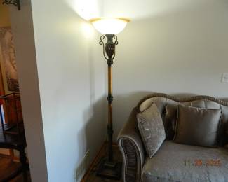 floor lamp