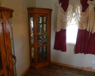 corner curio cabinet