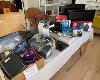 Nintendo Switch & Electronics