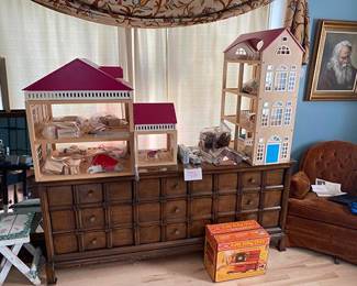 Doll House, Doll House Furniture, Dresser & Easy Bake Oven