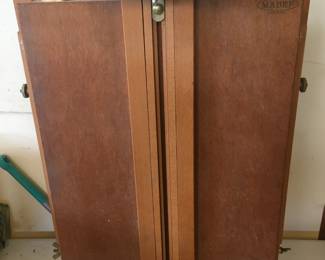 Wood collapsible painting box