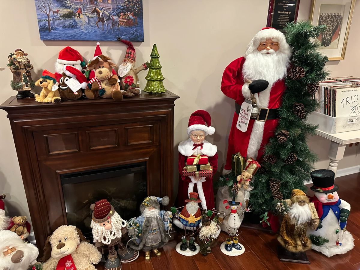 Estate Sale in Lincroft, NJ starts on 12/1/2023