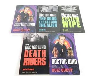 Lot 015   0 Bid(s)
Doctor Who Books (5)