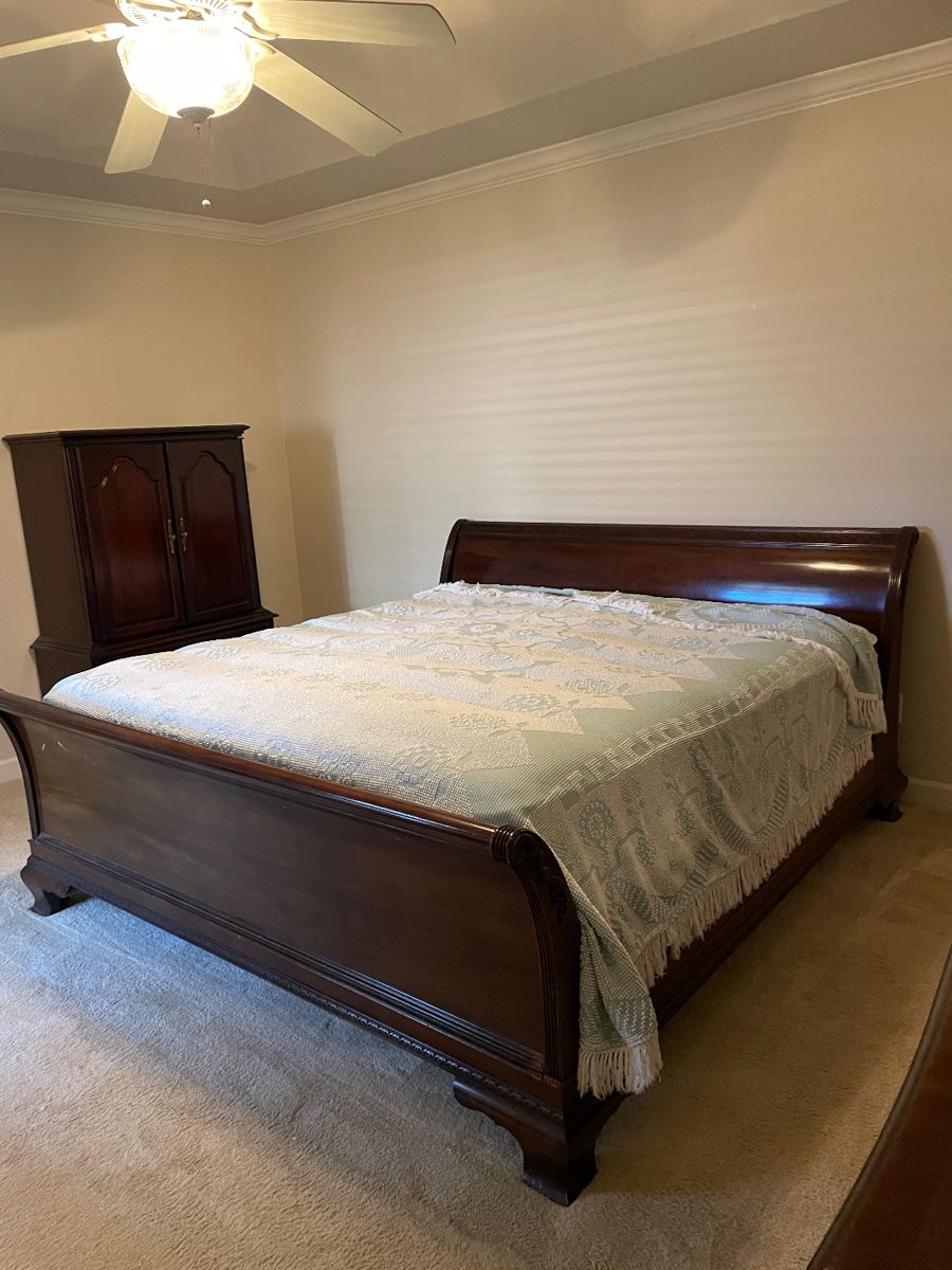 BEAUTIFUL BELLEVUE ESTATE SALE in Nashville, TN starts on 12/2/2023