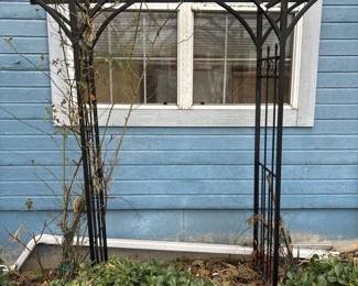 Trellis arch