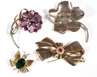 (4pc) STERLING BROOCHES | Vermeil / gold-tone sterling silver fashion pins, including two flower pins, a Coro bow-form pin, and a bee-form pin, all with color gemstones or faceted glass; all together 2.55 ozt, l. 3.5 x h. 1.75 in. (bow)
