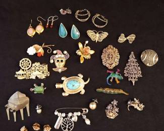 Napier, Costume Jewelry Pins And Earrings